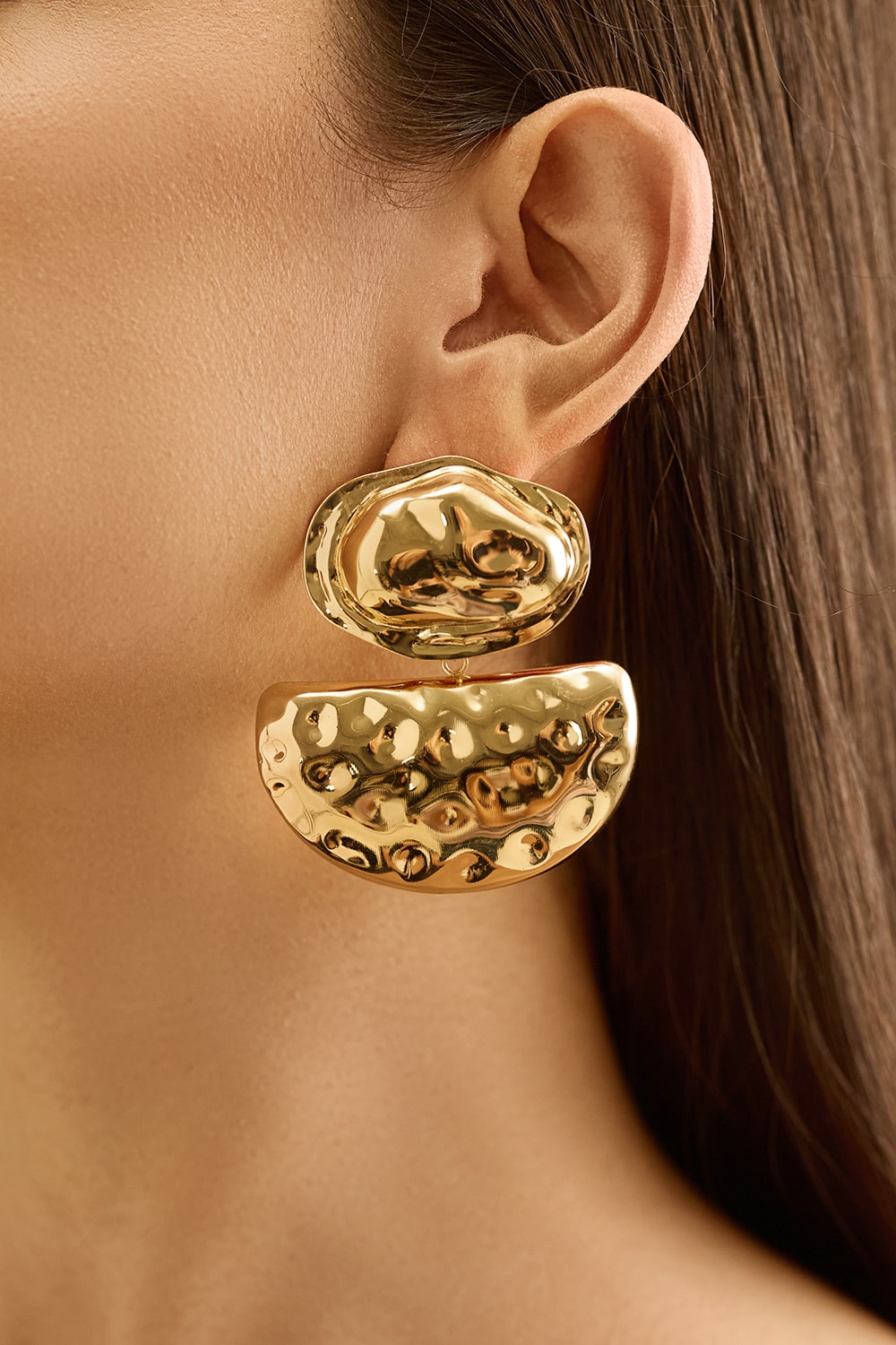 Brinco charlotte Dourado