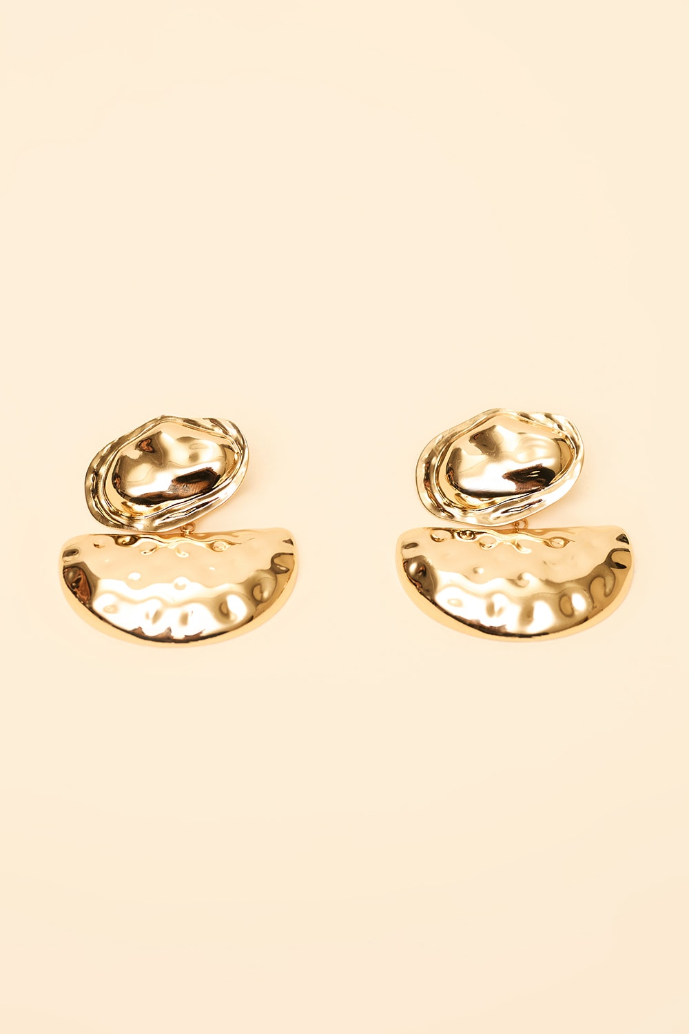 Brinco charlotte Dourado