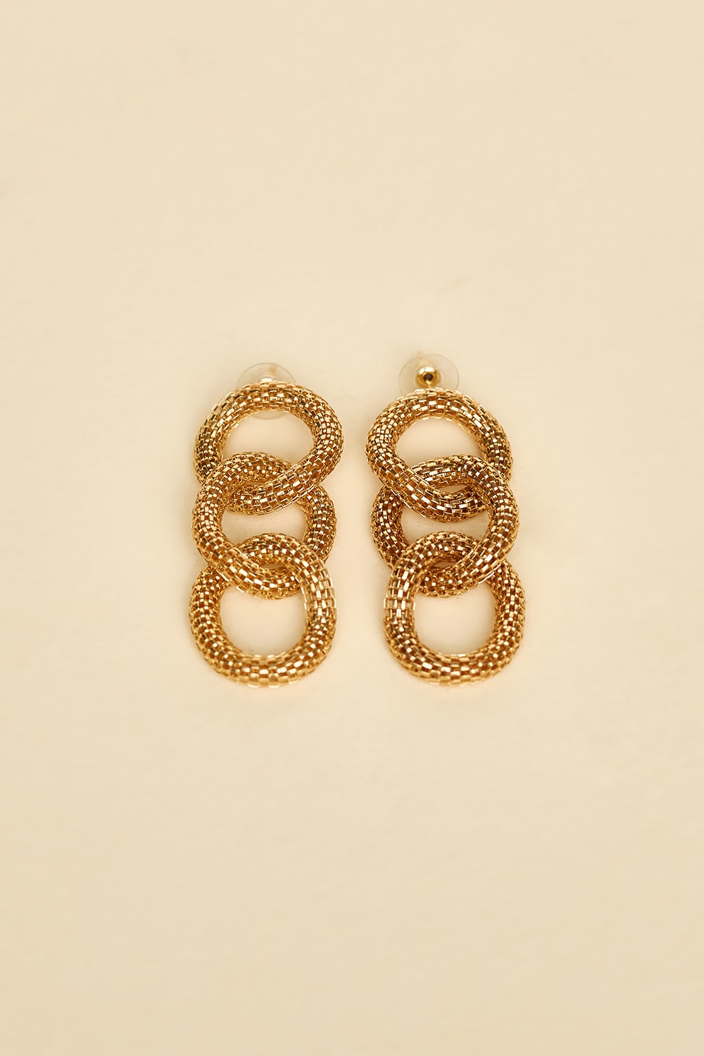 Brinco dani Dourado
