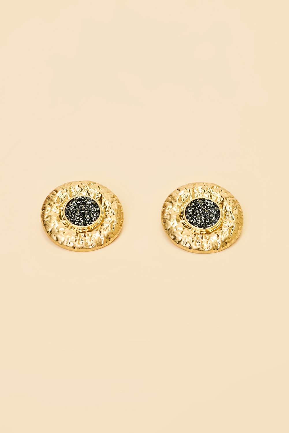 Brinco dicila Dourado