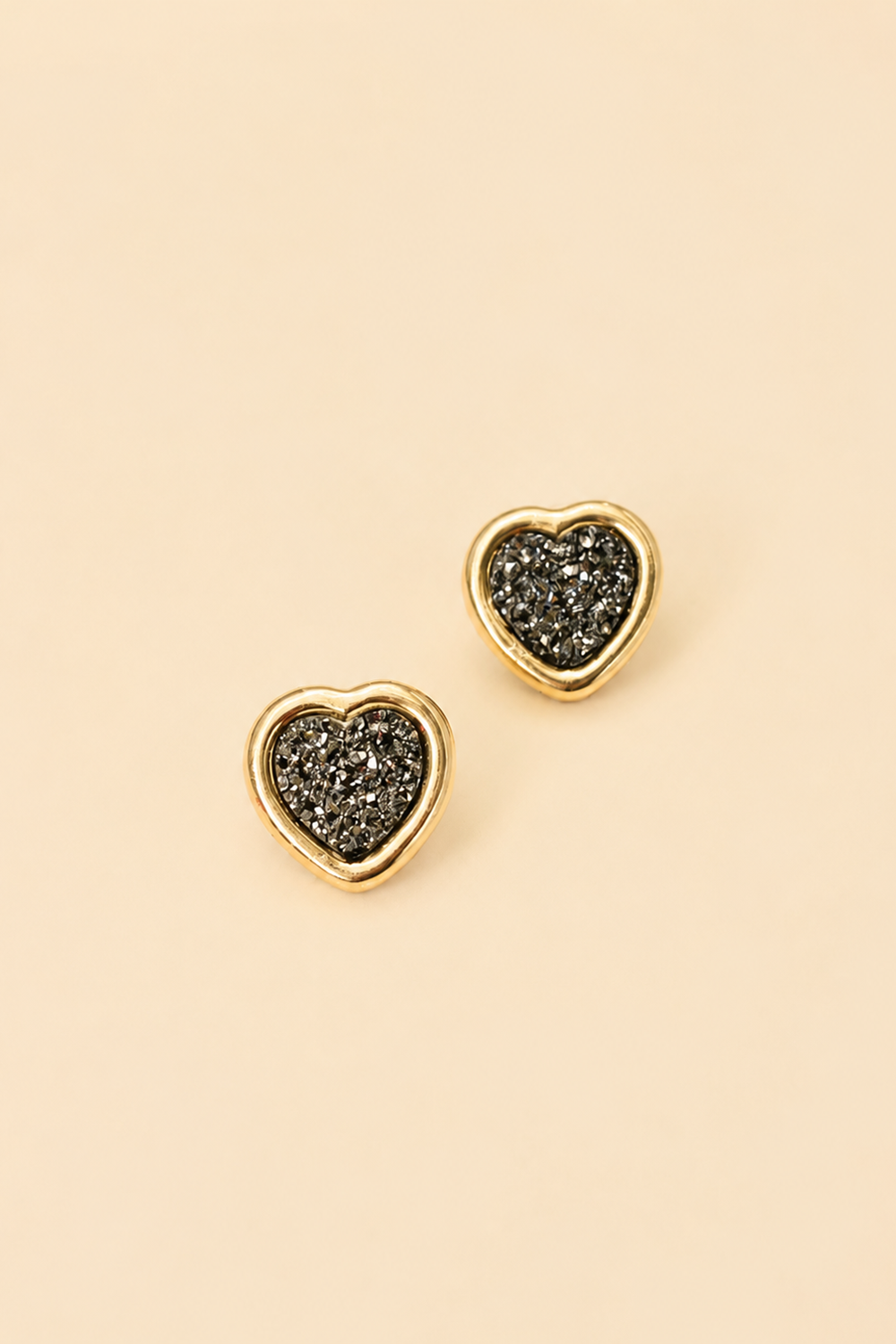 Brinco hestia Preto/Dourado