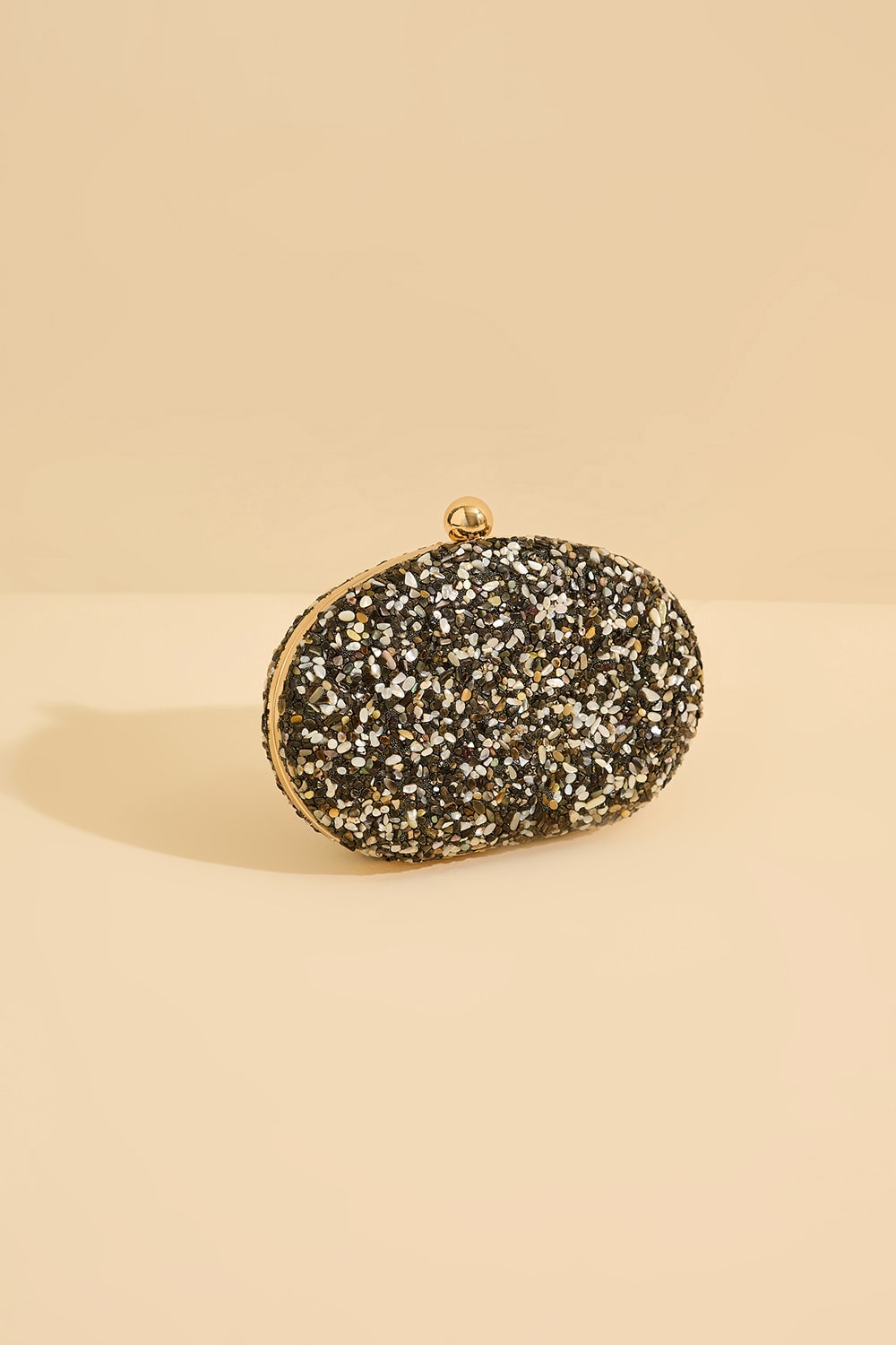Clutch cascalho Preto