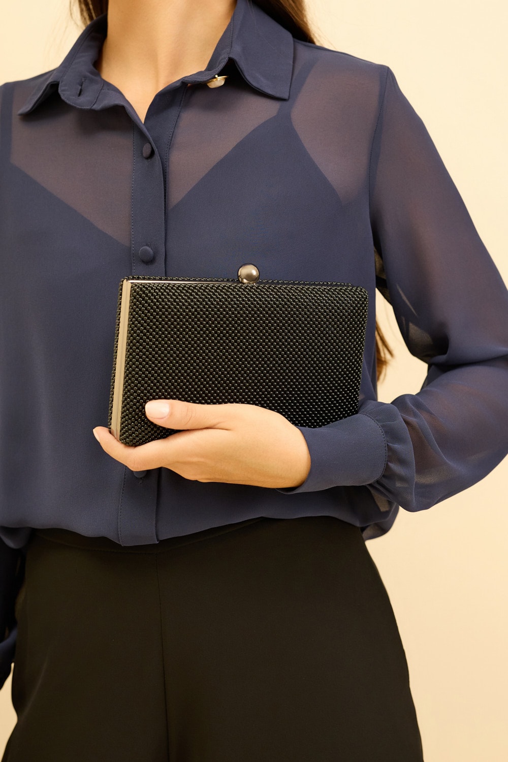 Clutch doechii Preto