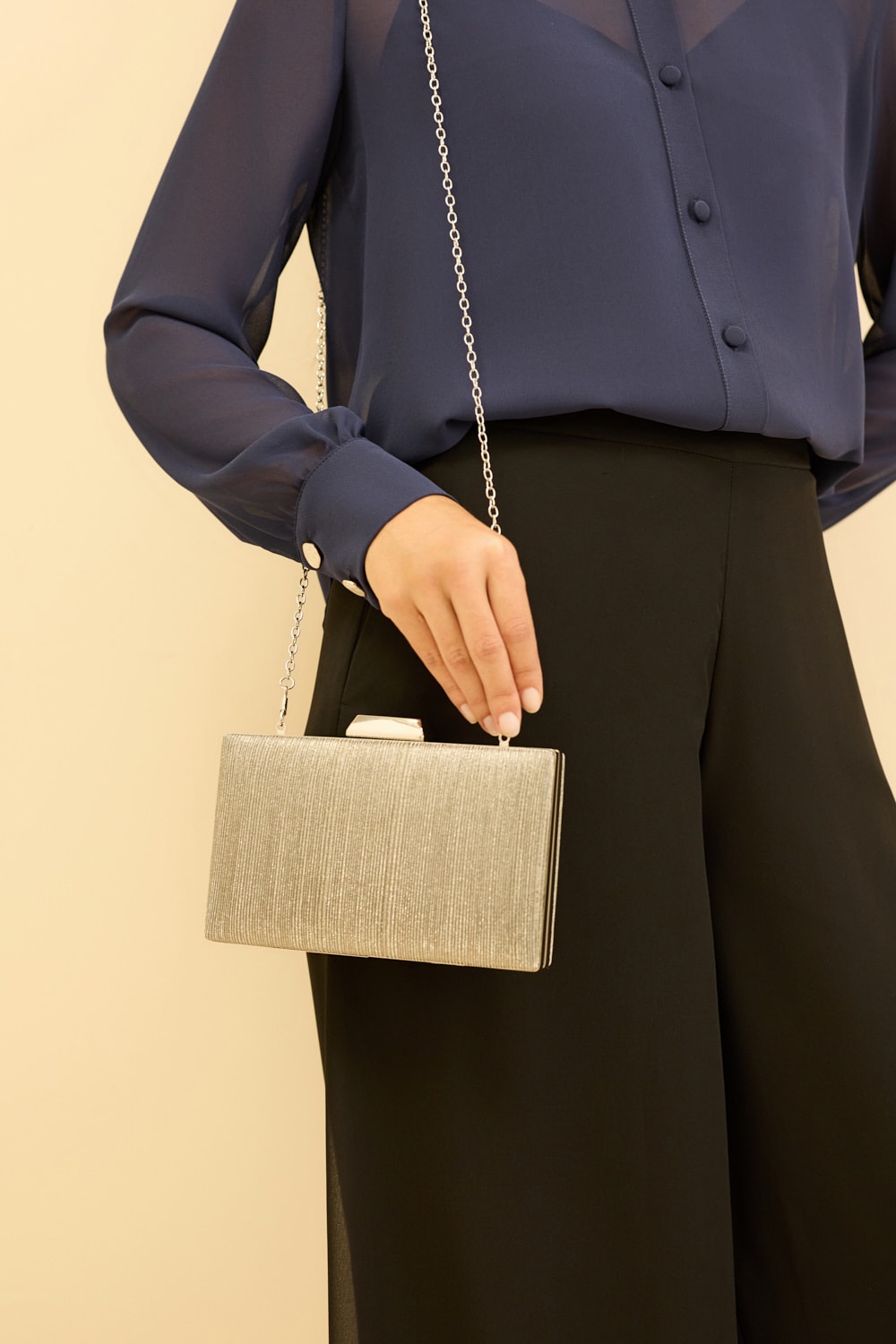 Clutch sara Prata