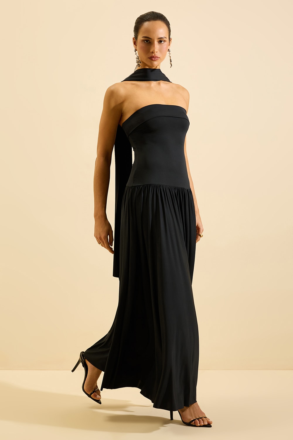 Vestido adriana Preto