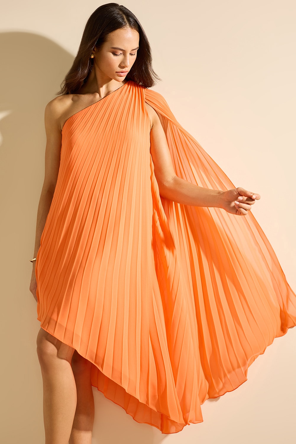Vestido assimétrico plissado Laranja