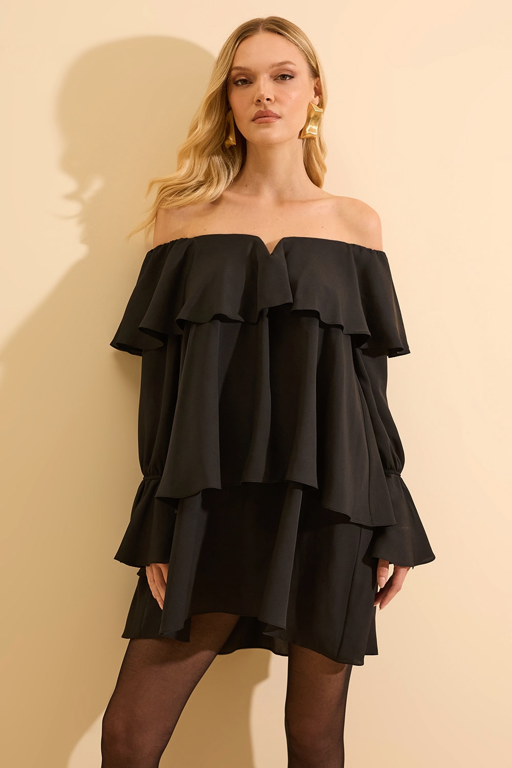 Vestido curto bia Preto