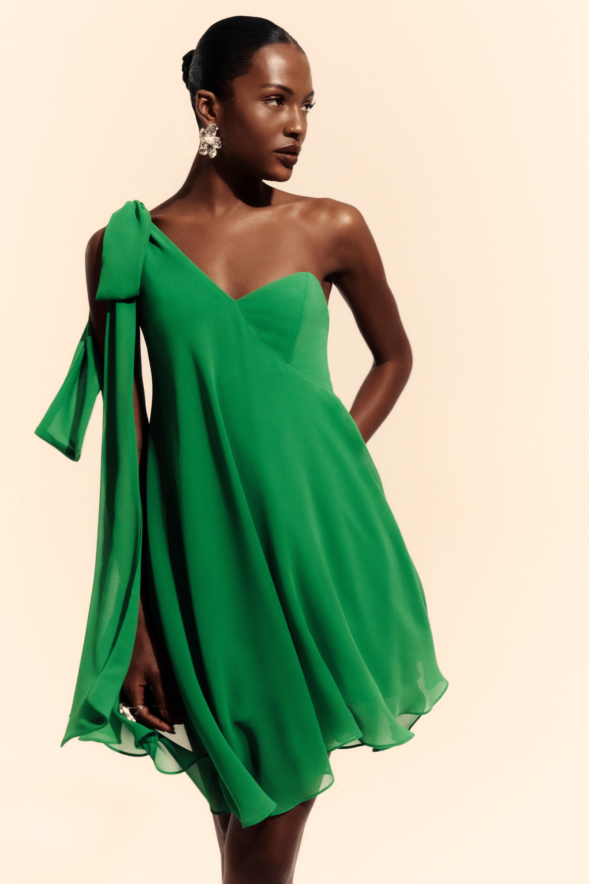 Vestido curto liora Esmeralda