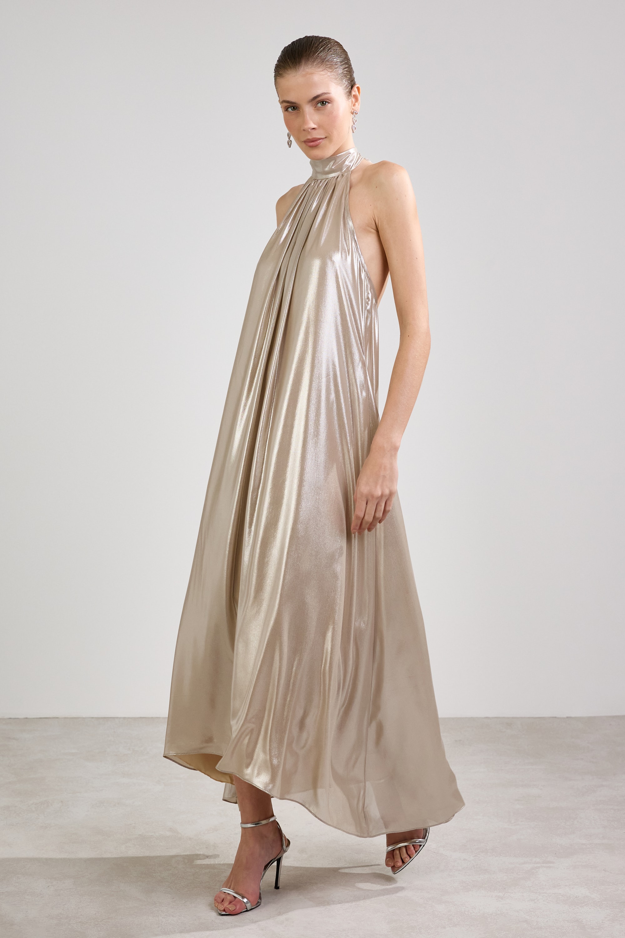 Vestido grance Dourado