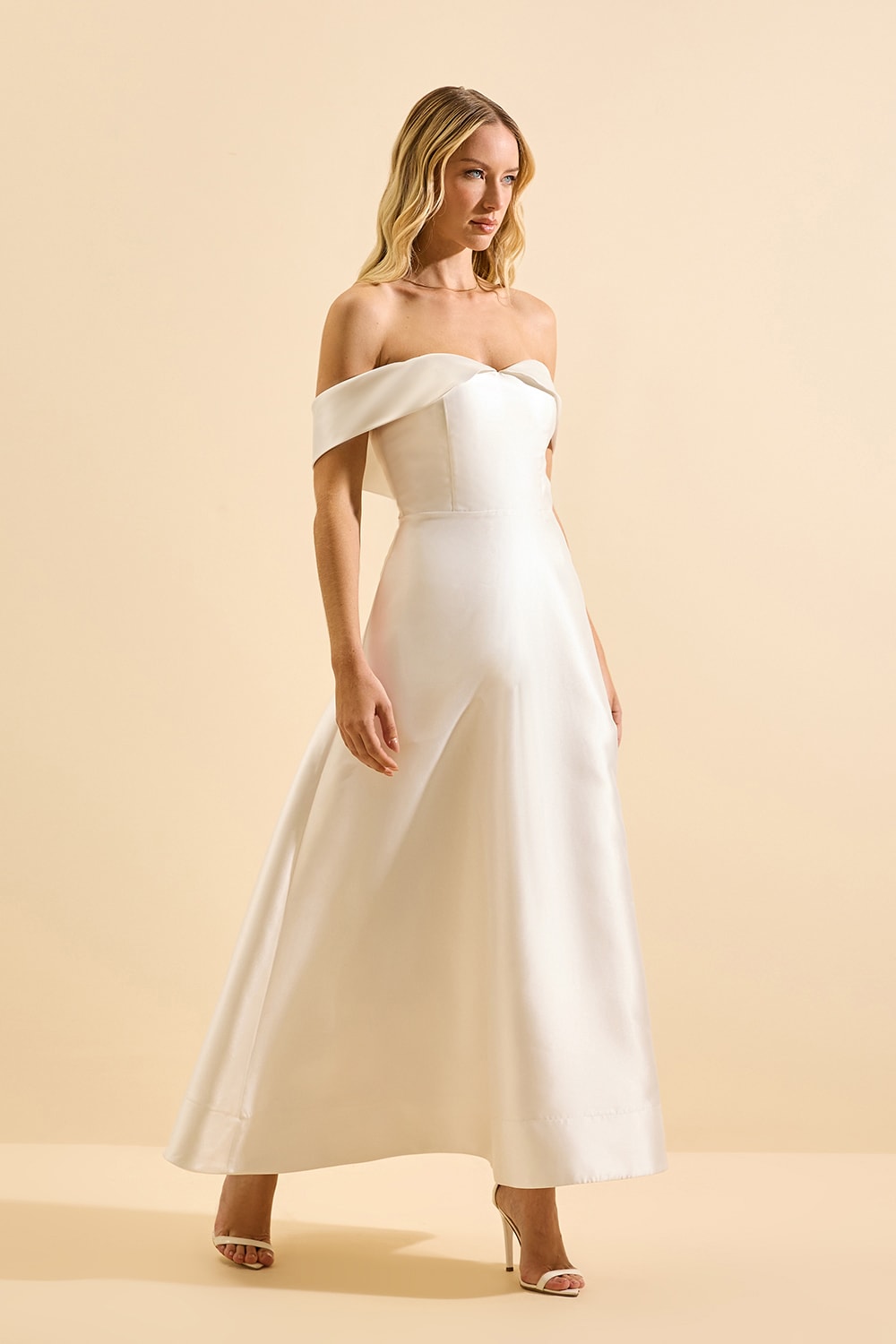 Vestido hiper midi julianne Off-White
