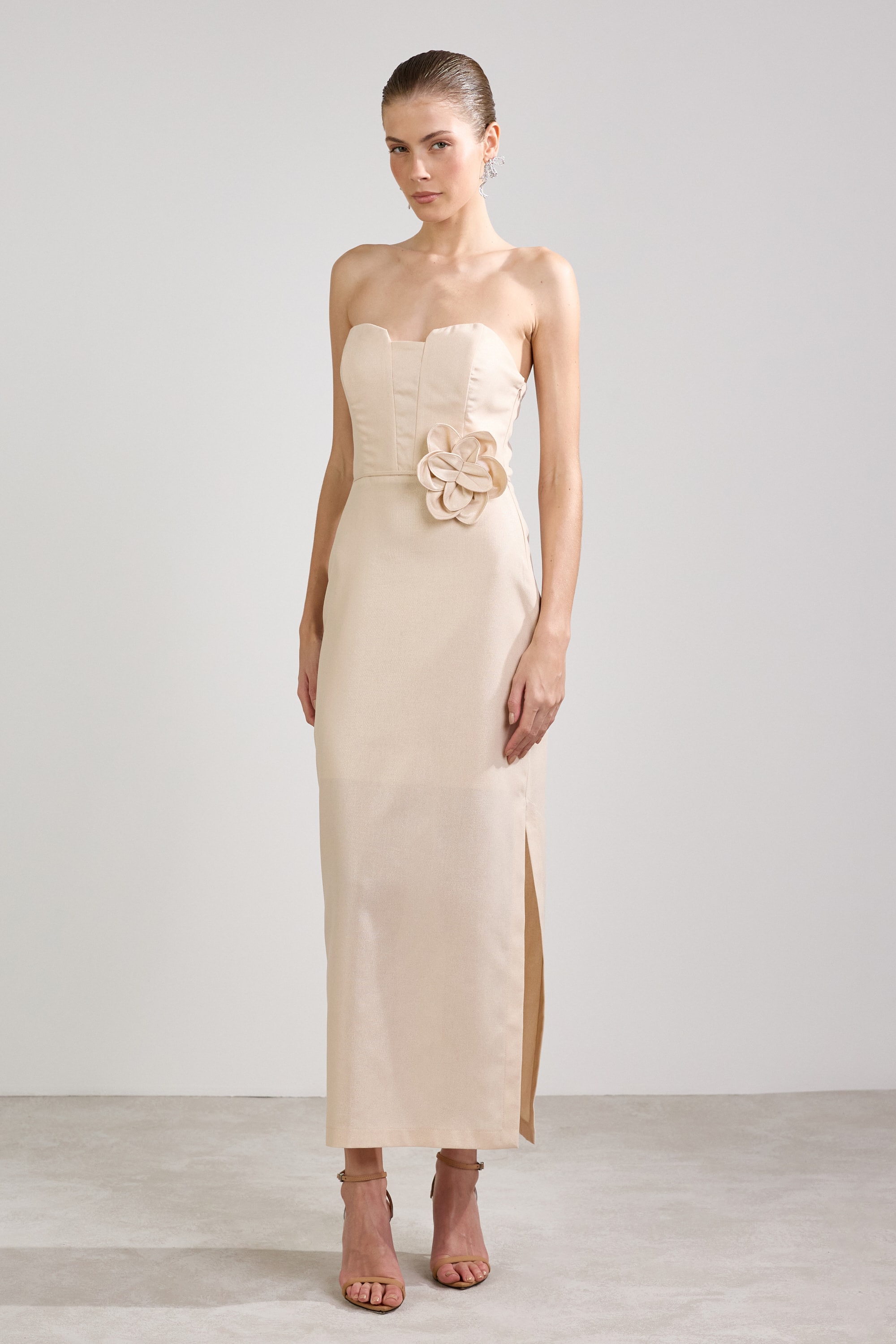 Vestido hiper midi sabrina c Perola