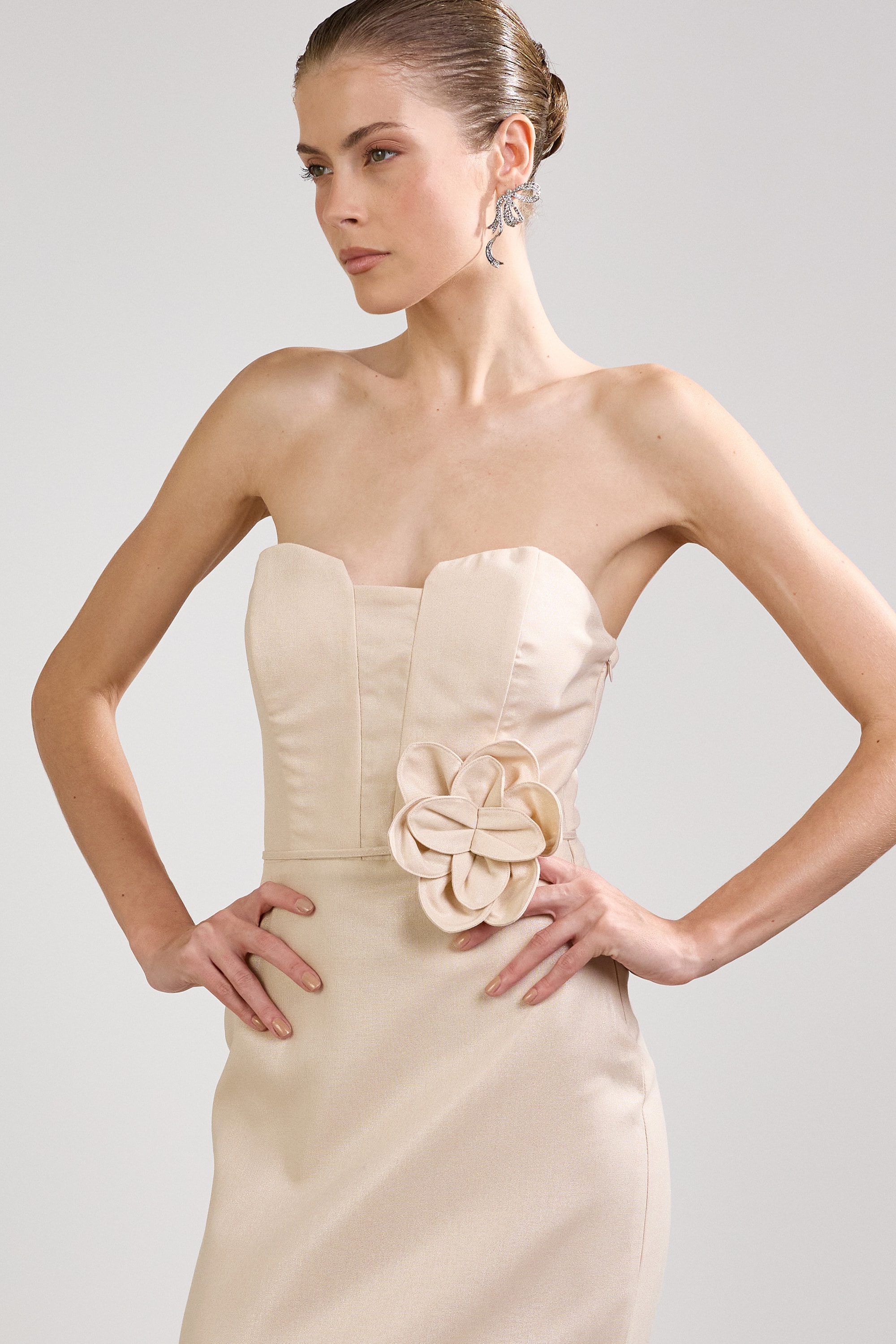 Vestido hiper midi sabrina c Perola