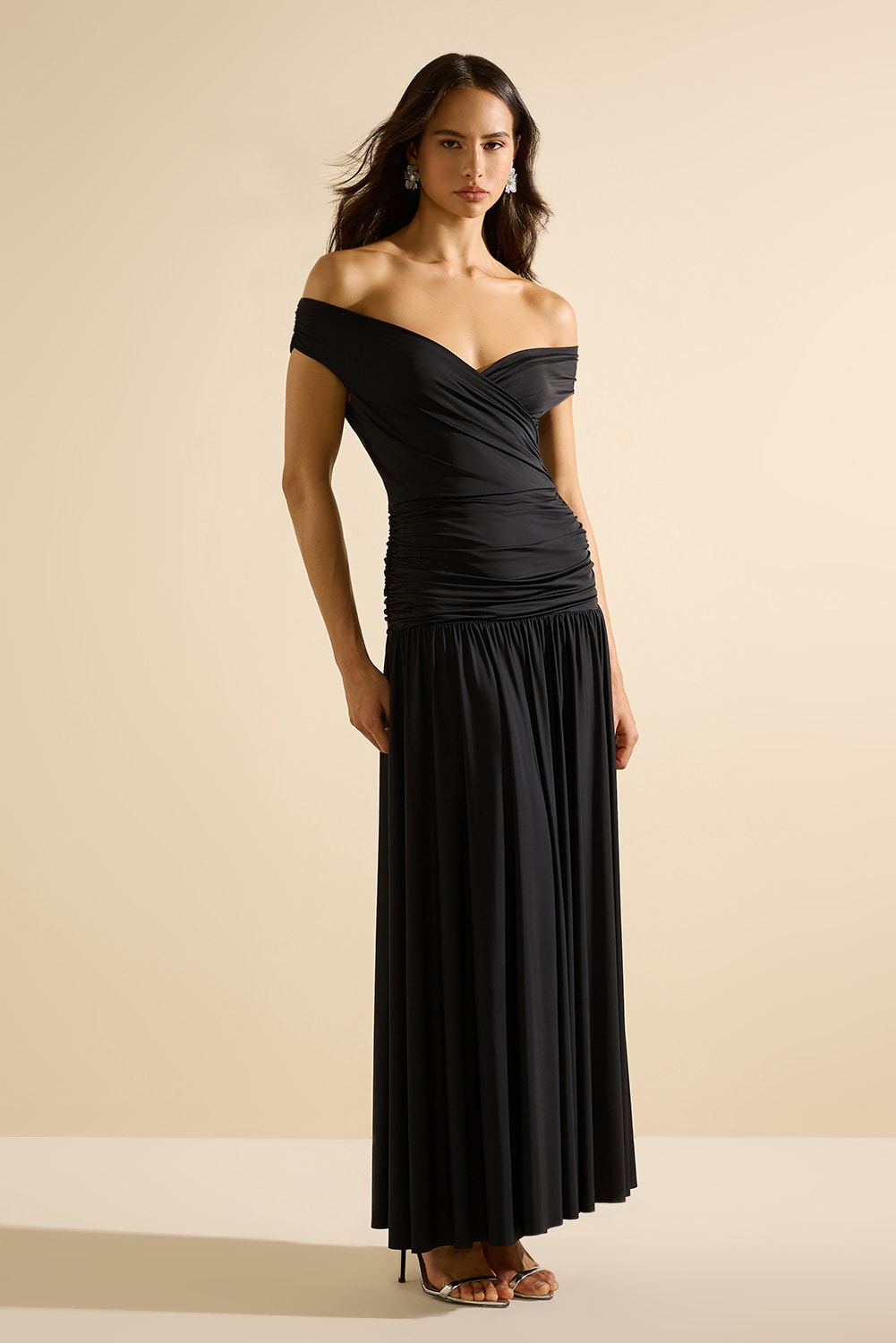 Vestido midi velure Preto